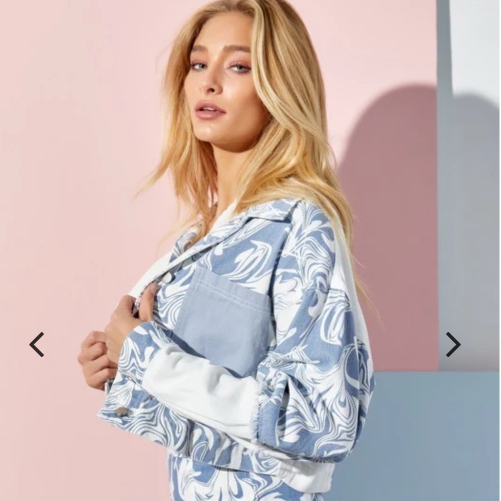 BAEVELY Denim Jacket White and blue swirl print .casual streetwear size L